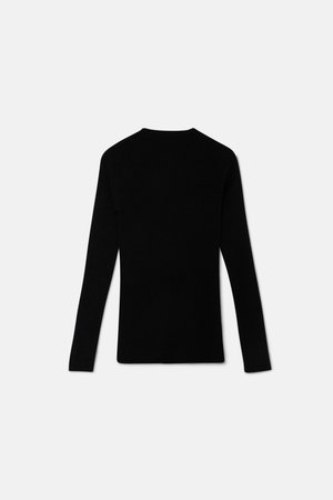 Ribbed knit sweater with black perkins collar (5)