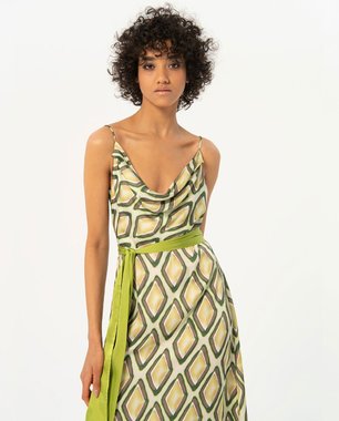Surkana 524TISA724 dámské šaty zelená