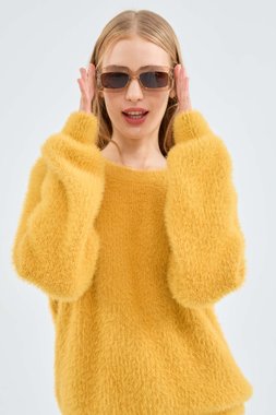Yellow textured knit sweater (3)